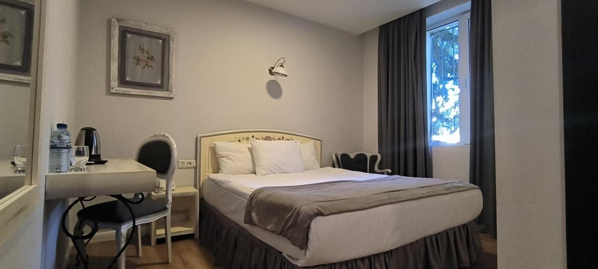 Prestige Palace - Esquisse Hotel Τυφλίδα Δωμάτιο φωτογραφία